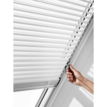 Velux PAL UK04 7001S Manual Venetian Blind White