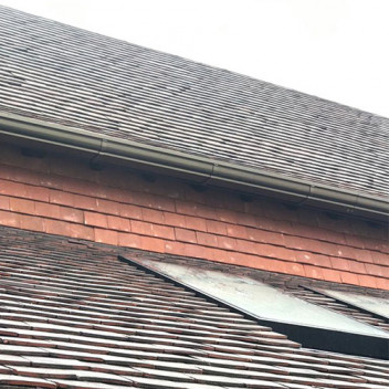 Heritage Clay Tiles Clayhall Plain Tile Dark